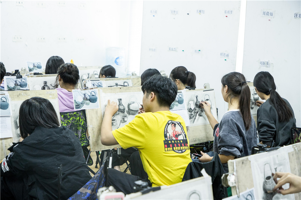 美术高考培训画室 美术高考培训画室